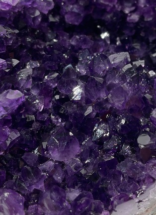  - GIFT FROM EARTH - Amethyst Cluster 1238g