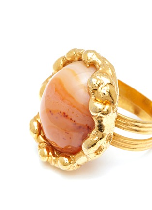 Detail View - Click To Enlarge - LANE CRAWFORD VINTAGE ACCESSORIES - VINTAGE UNSIGNED PEACH STONE GOLD TONE RING
