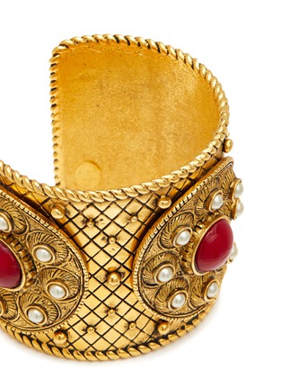 Detail View - Click To Enlarge - LANE CRAWFORD VINTAGE ACCESSORIES - VINTAGE CHRISTIAN DIOR GOLD TONE CUFF