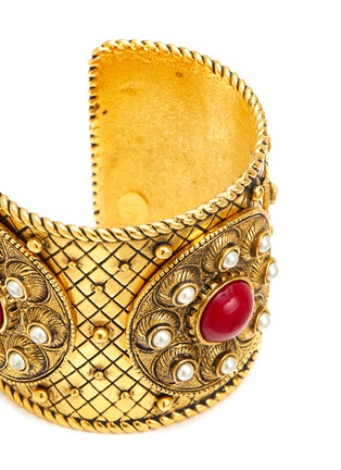 Detail View - Click To Enlarge - LANE CRAWFORD VINTAGE ACCESSORIES - Christian Dior Pearl Beaded Gold Toned Cuff