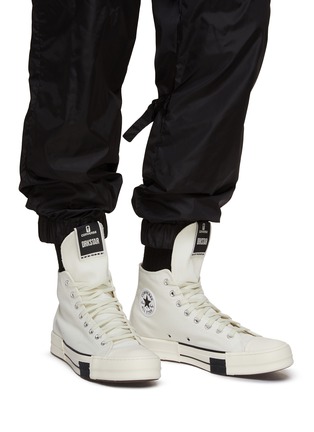 Figure View - Click To Enlarge - RICK OWENS - DRKSTAR HI' Elongated Tongue Canvas Sneakers