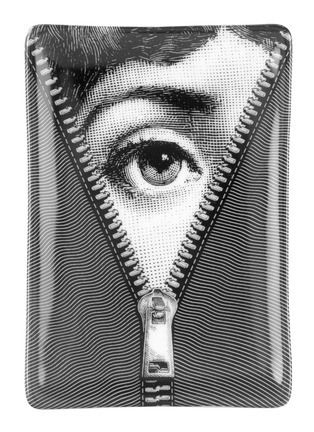 Detail View - Click To Enlarge - FORNASETTI - TEMA E VARIAZIONI N° 401 RECTANGULAR ASHTRAY — WHITE/BLACK