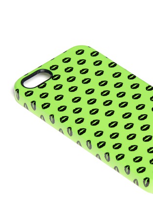 Detail View - Click To Enlarge - MARKUS LUPFER - Small smacker lip print iPhone 5/5s case
