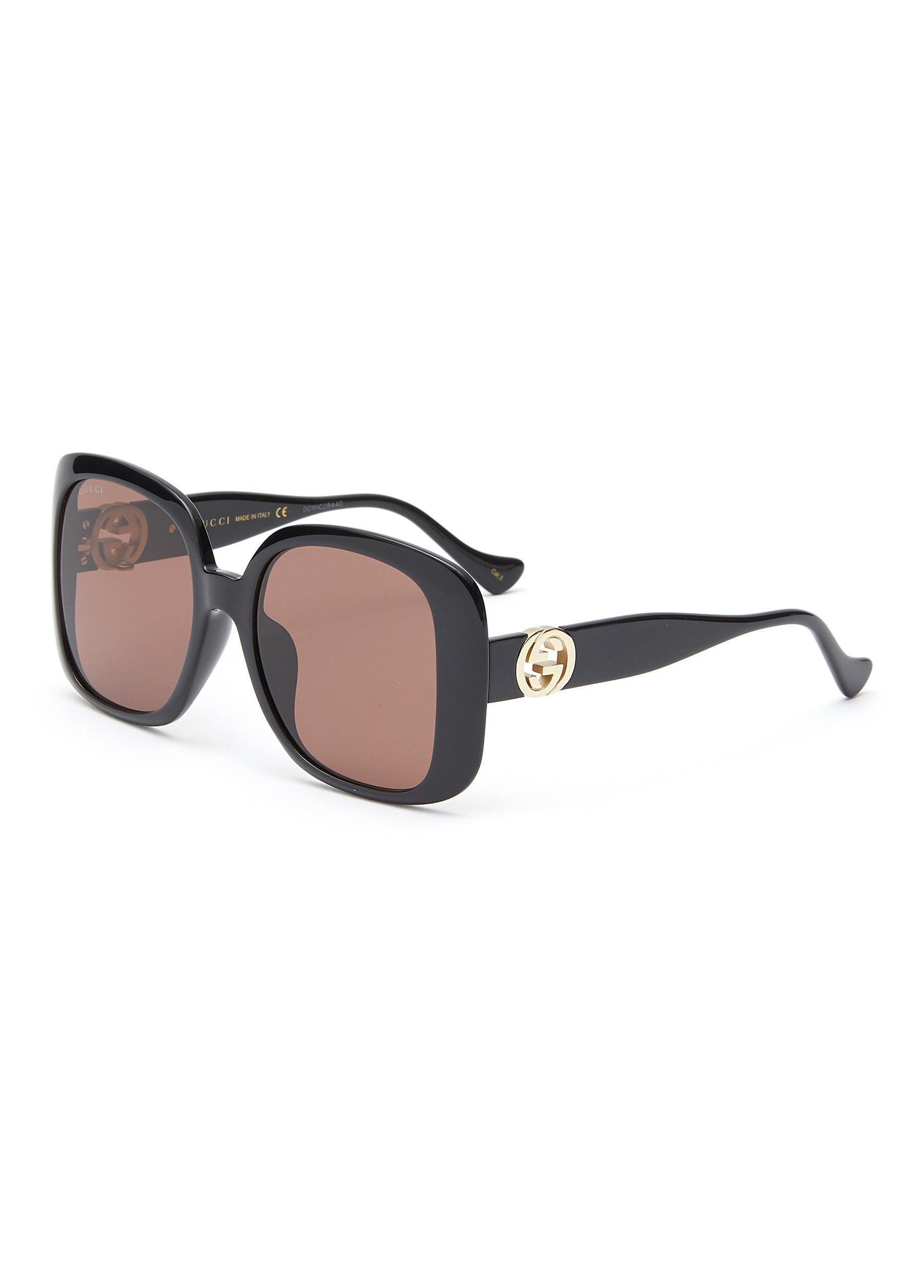 Gucci Oversize D Frame Logo Chained Sunglasses In Black