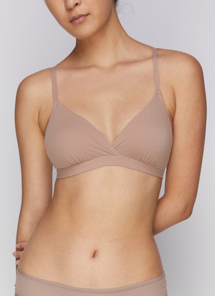 Figure View - Click To Enlarge - SKIMS - ‘Fits Everybody’ Crossover Bralette