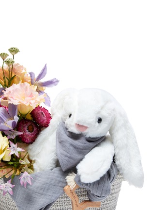 Detail View - Click To Enlarge - ELLERMANN FLOWER BOUTIQUE - Bennett The Bunny