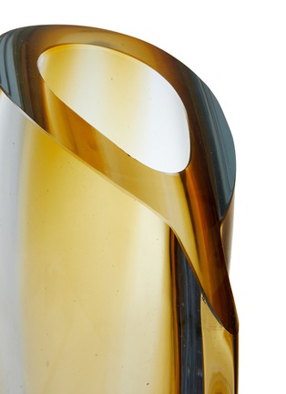 Detail View - Click To Enlarge - ELLERMANN FLOWER BOUTIQUE - SMALL GLASS VASE