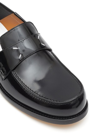 Detail View - Click To Enlarge - MAISON MARGIELA - STITCHING STEP-IN HEEL ABRASIVATO LEATHER LOAFERS