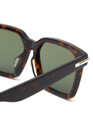 Detail View - Click To Enlarge - DIOR - DiorBlackSuit S3F' Tortoiseshell Effect Acetate Sunglasses