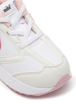 Detail View - Click To Enlarge - NIKE - ‘AIR MAX DAWN’ LOW TOP AIR SOLE ELASTIC LACE KIDS SNEAKERS