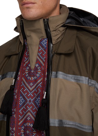 Detail View - Click To Enlarge - SACAI - Pattern embroidery colourblock stand collar jacket