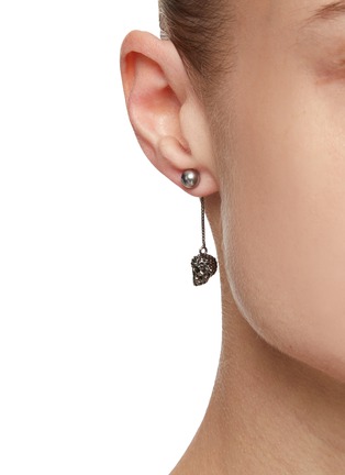 Figure View - Click To Enlarge - ALEXANDER MCQUEEN - Drop Stone Encrusted Brass Skull Pearl Earrings