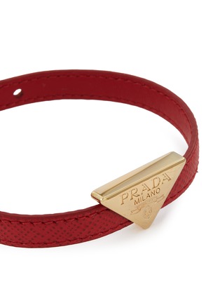 Detail View - Click To Enlarge - PRADA - Logo charm Saffiano leather bracelet
