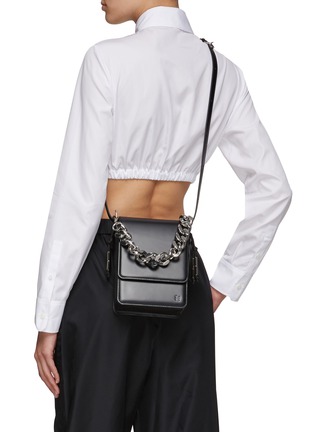 Figure View - Click To Enlarge - KARA - THICK CHAIN BOXY LEATHER CROSSBODY BAG