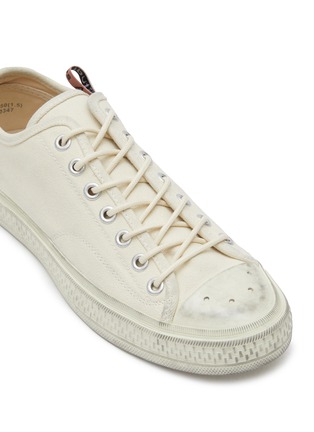 Detail View - Click To Enlarge - ACNE STUDIOS - TUMBLED CANVAS LOW TOP LACE UP SNEAKERS