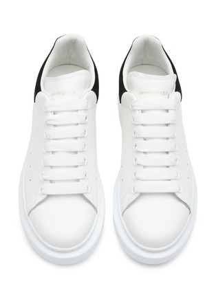 Detail View - Click To Enlarge - ALEXANDER MCQUEEN - ‘Oversized Sneaker’ with Contrasting Heel Tab
