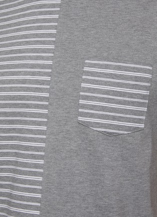  - THOM BROWNE  - SHORT SLEEVE RELAXED FIT STRIPE COTTON JERSEY T-SHIRT