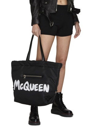 Figure View - Click To Enlarge - ALEXANDER MCQUEEN - ELASTIC WAIST SEAMLESS KNITTED MINI SHORTS