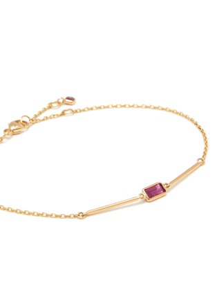 Detail View - Click To Enlarge - YI COLLECTION - Ruby 18k Gold Baguette Bar Bracelet