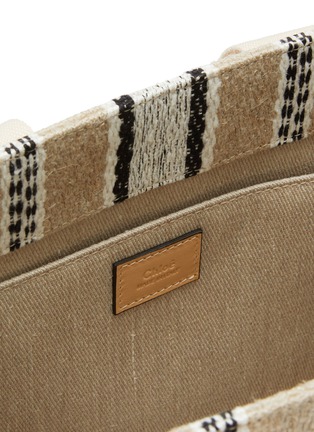 Detail View - Click To Enlarge - CHLOÉ - ‘Woody' medium striped linen tote
