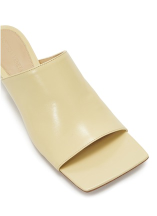 Detail View - Click To Enlarge - BOTTEGA VENETA - Square toe wide band leather sandals
