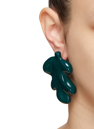 Figure View - Click To Enlarge - JIL SANDER - ‘Foliage' oversized enamelled earrings