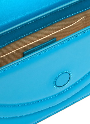Detail View - Click To Enlarge - JACQUEMUS - ‘LE SAC ROND’ OVERSIZE CIRCLE HANDLE LEATHER SHOULDER BAG