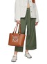 Figure View - Click To Enlarge - LOEWE - Anagram print small leather tote