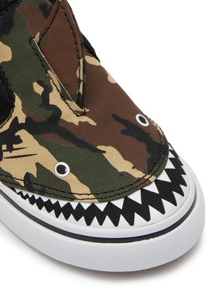 Detail View - Click To Enlarge - VANS - ‘Camo Shark' low-top toddler sneakers