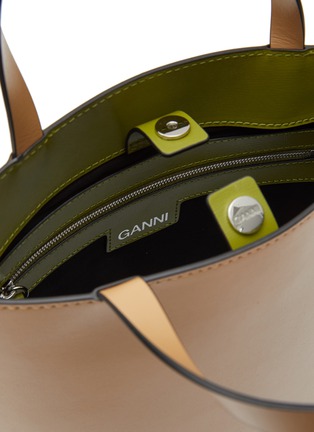 Detail View - Click To Enlarge - GANNI - Logo debossed leather north south tote
