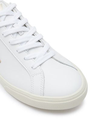 Detail View - Click To Enlarge - VEJA - ‘ESPLAR’ LOW TOP LACE UP LEATHER SNEAKERS