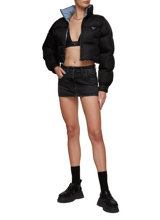 Figure View - Click To Enlarge - PRADA - LOGO APPLIQUÉ CROPPED PUFFER JACKET