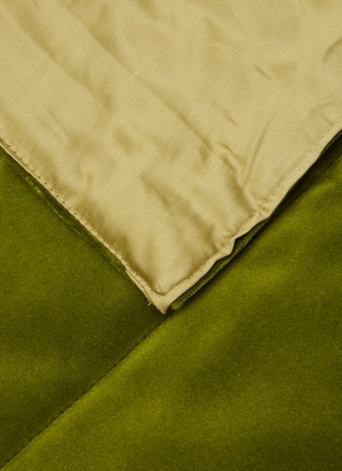 Detail View - Click To Enlarge - FRETTE - Luxury Velvet Light Quilt — Moss Green