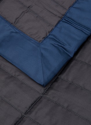 Detail View - Click To Enlarge - FRETTE - RECTANGULAR LIGHT QUILT— STORM GREY/MIDNIGHT BLUE
