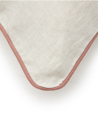 Detail View - Click To Enlarge - ONCE MILANO - Contrasting Piping Linen Standard Pillowcase Set Of 2 — Natural/Vintage Pink