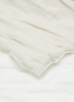 Detail View - Click To Enlarge - ONCE MILANO - LINEN WAVY BLANKET — WHITE