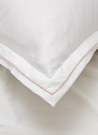 Detail View - Click To Enlarge - BAEA - ‘Merrow’ Organic Cotton Sateen Pillowcases — Coralweed