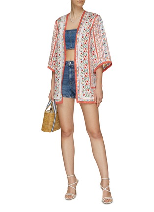 Figure View - Click To Enlarge - ALICE + OLIVIA - ‘DOMINO’ FLORAL PRINT REVERSIBLE BELTED KIMONO