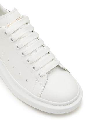 Detail View - Click To Enlarge - ALEXANDER MCQUEEN - ‘Larry’ Leather Oversized Sneakers
