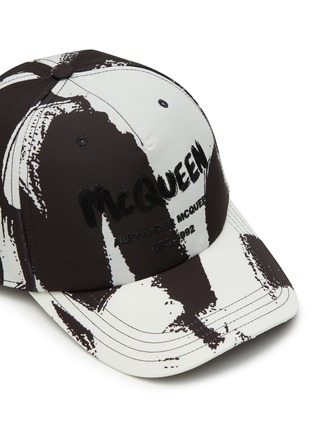 Detail View - Click To Enlarge - ALEXANDER MCQUEEN - All-Over Graffiti Logo Cap