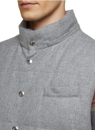 Detail View - Click To Enlarge - BRUNELLO CUCINELLI - Hooded High Neck Snap Buttoned Quilted Wool Blend Vest
