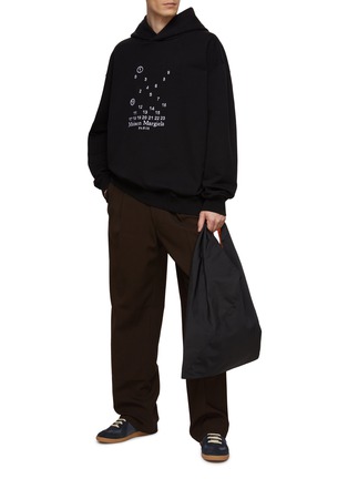 Figure View - Click To Enlarge - MAISON MARGIELA - OVERSIZE DISPERSED NUMBER LOGO COTTON HOODIE