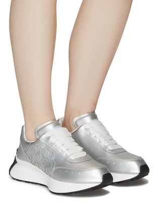 Figure View - Click To Enlarge - ALEXANDER MCQUEEN - ‘Sprint’ Metallic Low-Top Sneakers
