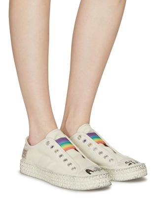 Figure View - Click To Enlarge - ACNE STUDIOS - FLAT LOW TOP LACELESS RAINBOW CANVAS SNEAKERS