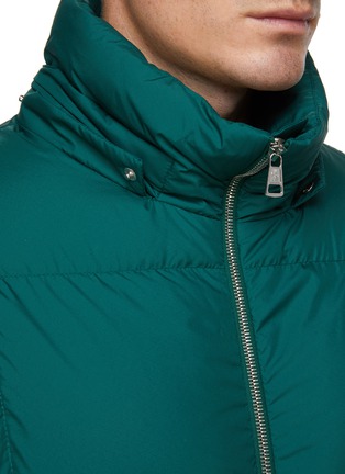 Detail View - Click To Enlarge - MONCLER - ‘MARIVELES’ DETACHABLE HOOD EMBROIDERED LOGO PATCH PUFFER JACKET