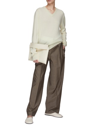 Figure View - Click To Enlarge - THE ROW - ‘Kumamo’ Cashmere Knit V-Neck Long-Sleeved Top