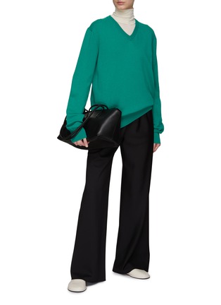 Figure View - Click To Enlarge - THE ROW - ‘Kumamo’ Cashmere Knit V-Neck Long-Sleeved Top