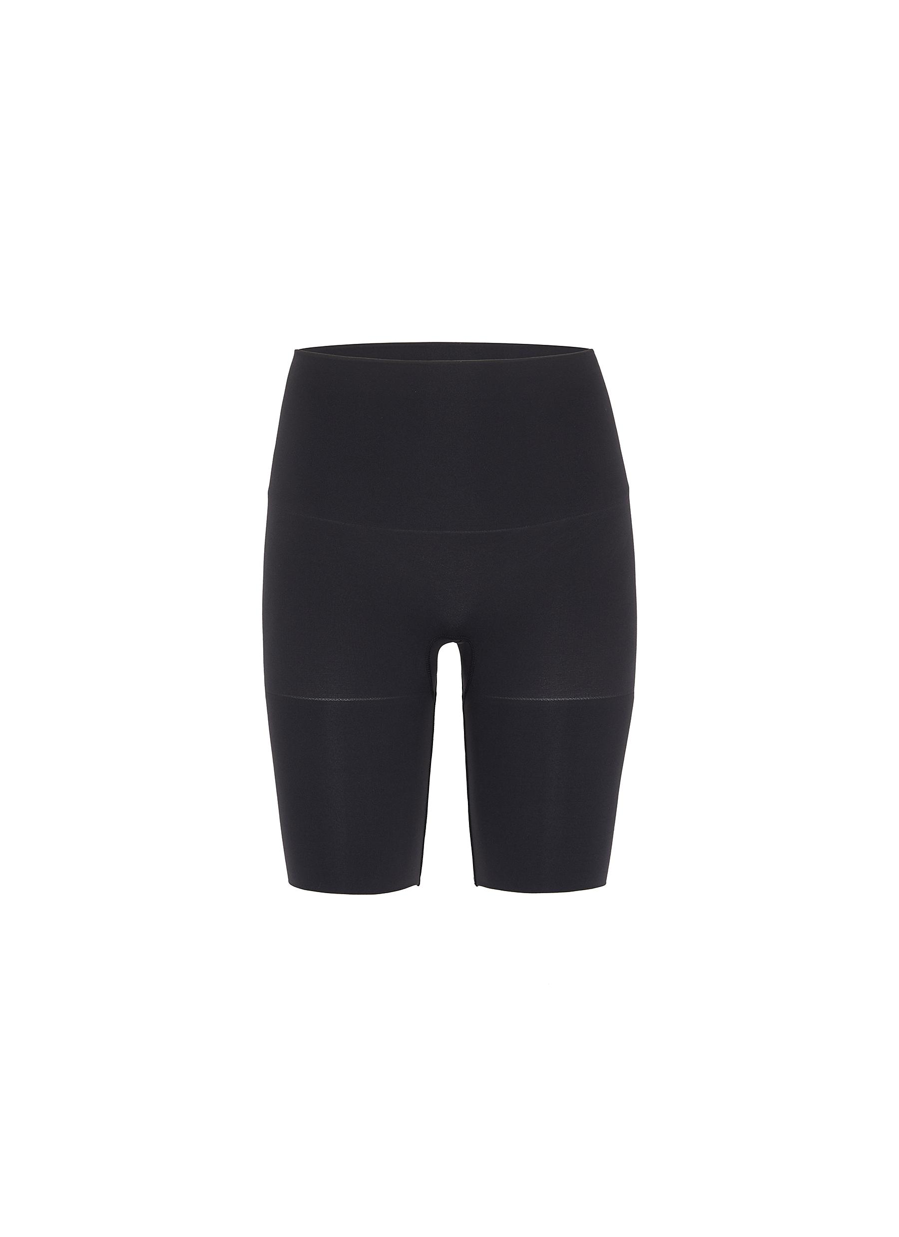 Skims Butt-enhancing Elasticated-waist Stretch-woven Shorts In Black