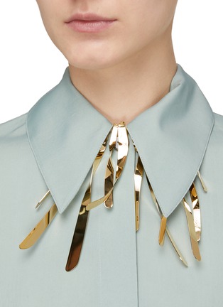 Figure View - Click To Enlarge - JIL SANDER - ‘Plumaje’ Twisted Drop Charm Gold-Toned Brass Necklace