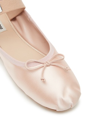 Detail View - Click To Enlarge - MIU MIU - Branded Strap Satin Ballerina Flats